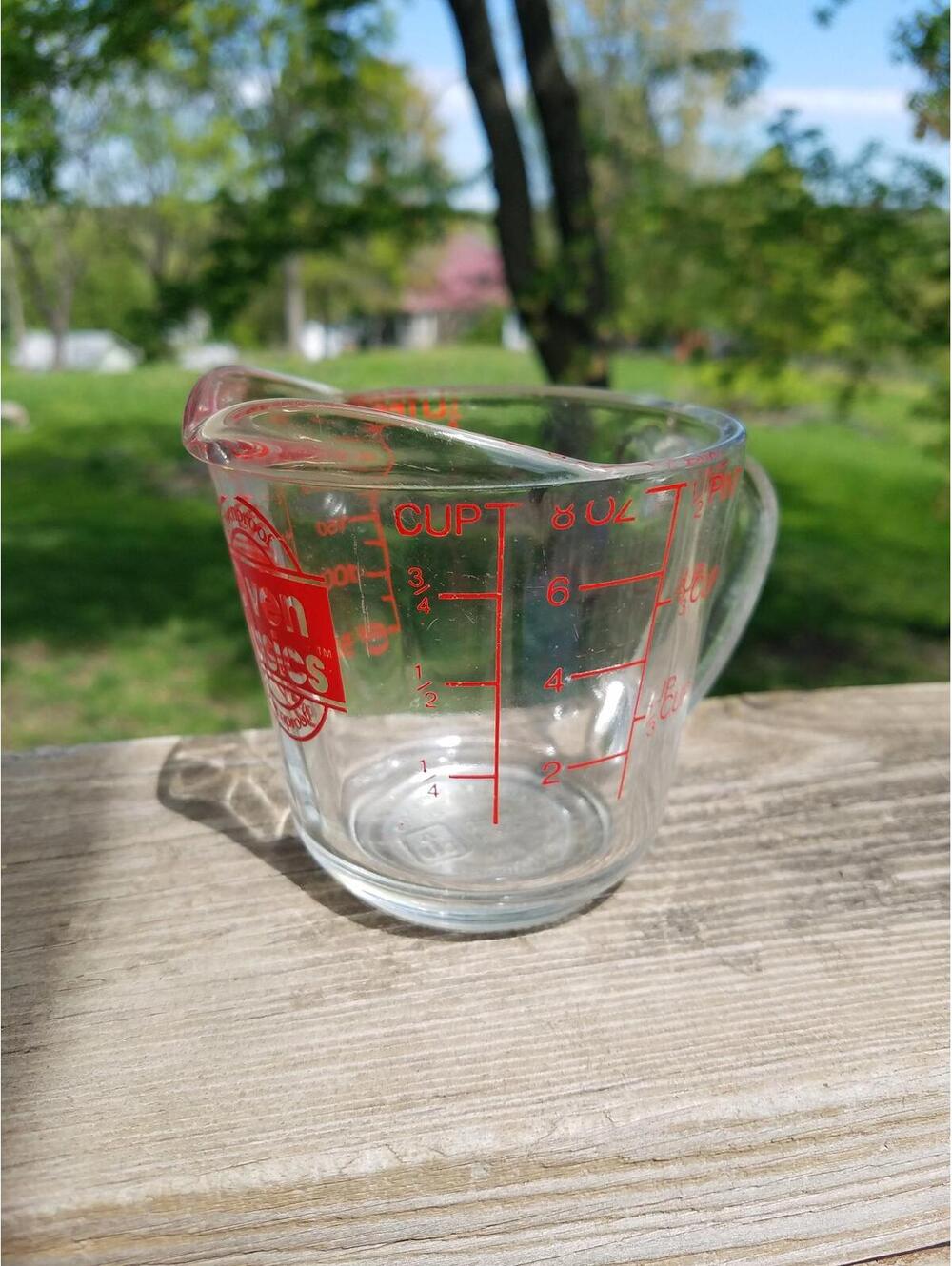 Fire King Oven Basics 1 Cup 8 oz Closed Handle Measuring Cup - Red Lettering